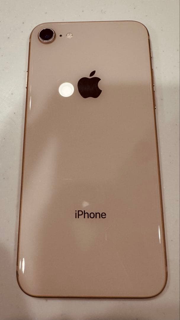 iphone 8 64GB ゴールド　SIMフリー