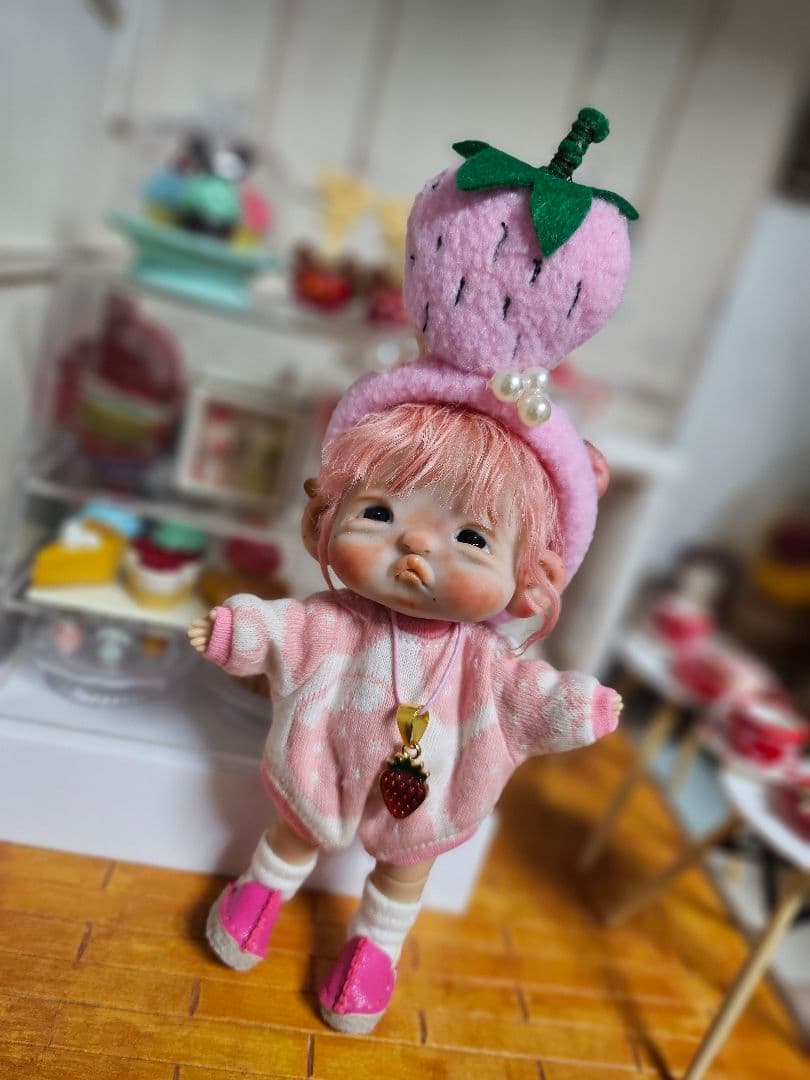 ooak 創作人形 【可愛い苺ちゃん】創作ヘッド 樹脂粘土ベビー