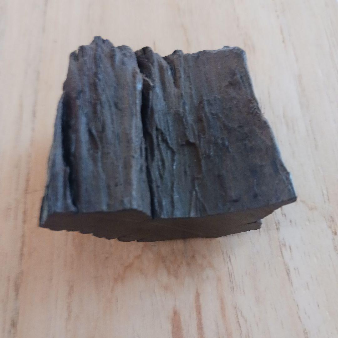 香木 50.54g 黒色伽羅，上沈香 .六国五味.不規則な形状