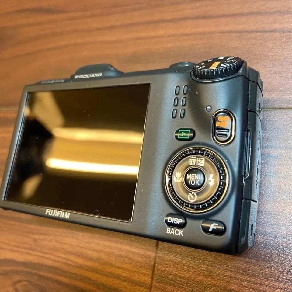 FUJIFILM FinePix F600 EXRデジタルカメラ 4921