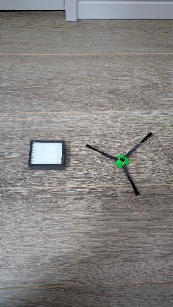 【値引交渉OK】iRobot Roomba j7+ 本体【付属品多数】