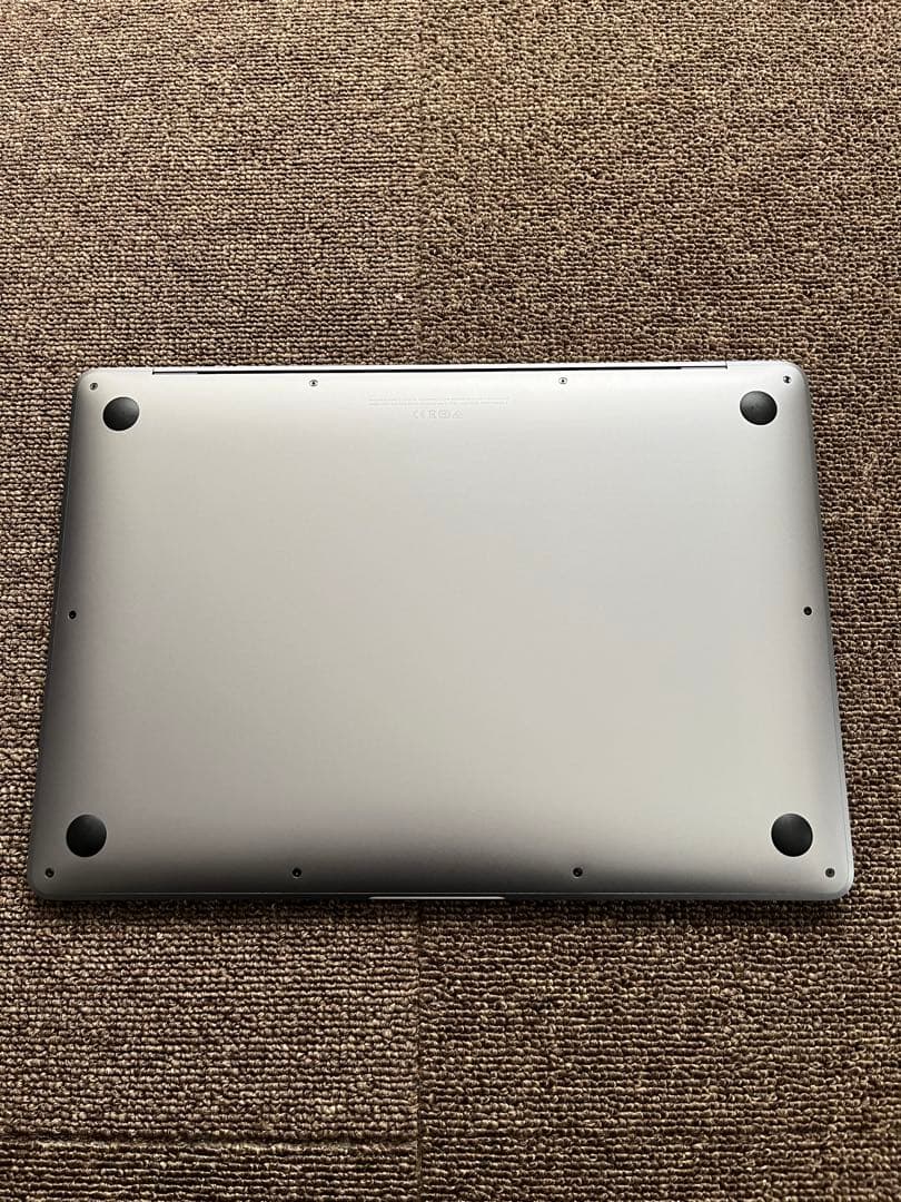 Apple MacBook Air (M1, 2020) 本体のみ