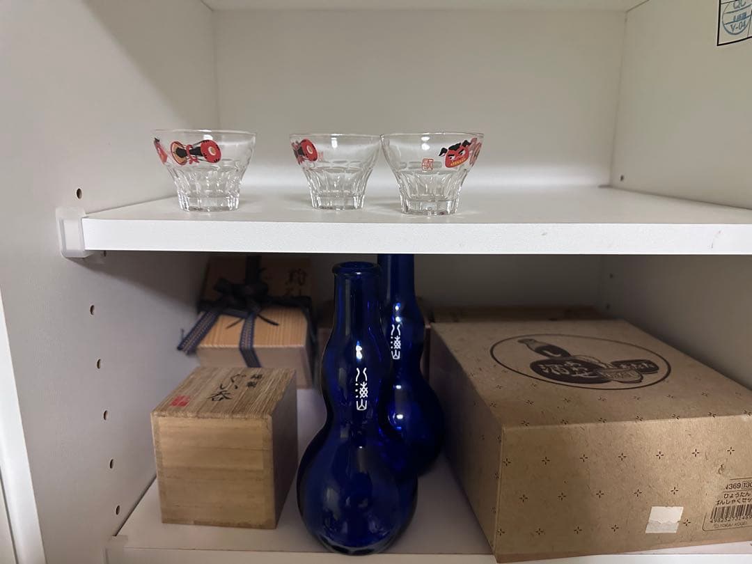 日本酒用木製箱と陶器・ガラス器セット