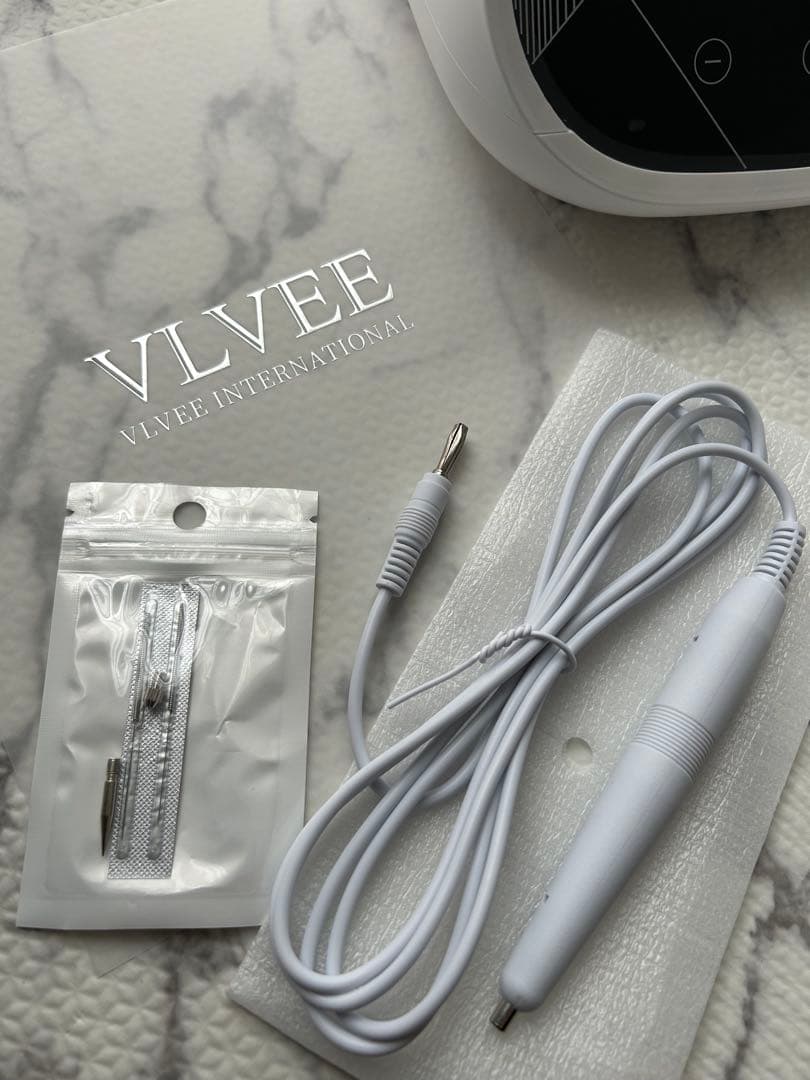 VLVEE 美容器 デジタル表示 シミケア機器 シミ取り！新品未使用！！残り2個