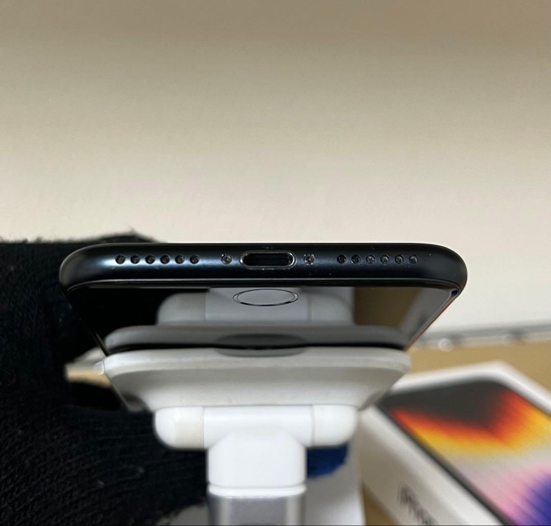 iPhone SE (第3世代) ブラック 128GB SIMフリー 極美品