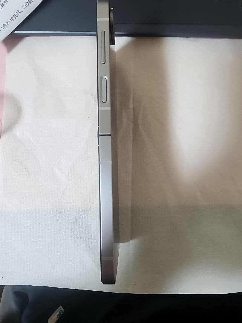 美品Samsung Galaxy Z Flip6 シルバー sim フリー
