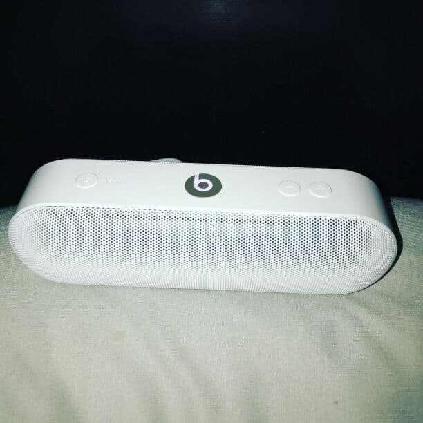 Beats Pill+ ホワイト