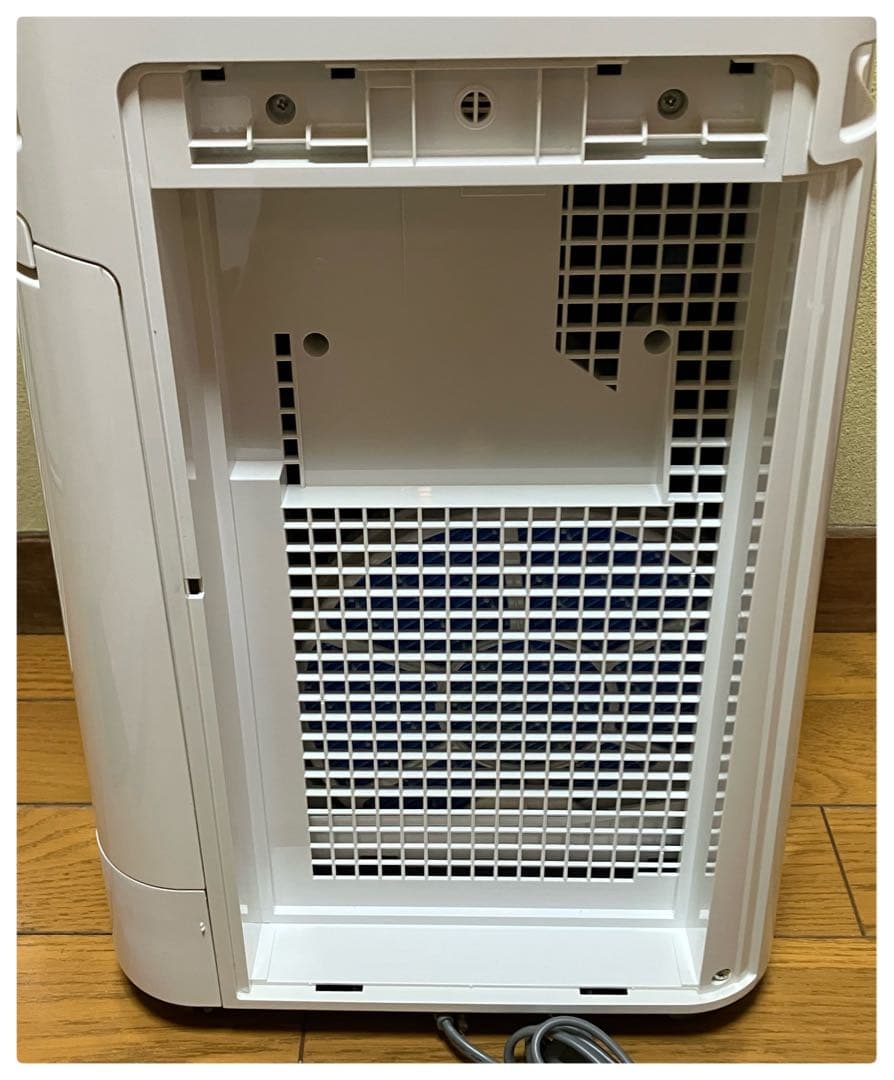 シャープ 加湿空気清浄機 KC-J50-W