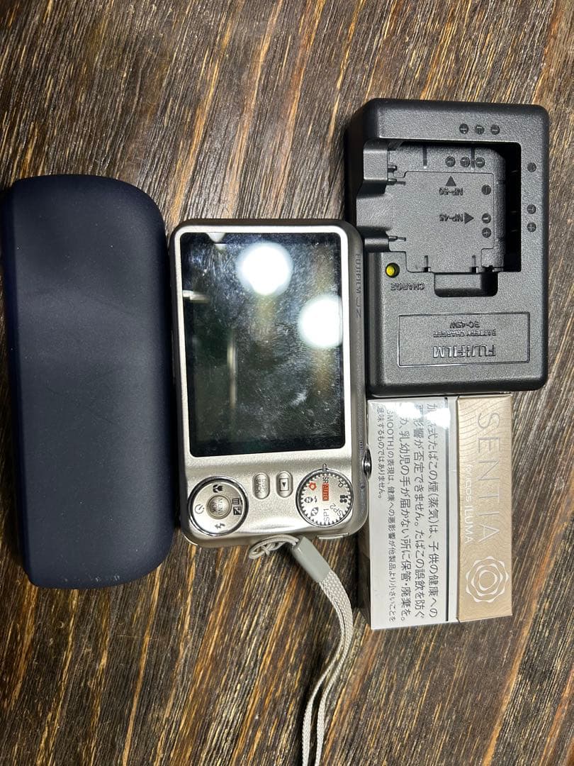 Fujifilm コンパクトデジタルカメラ シルバー