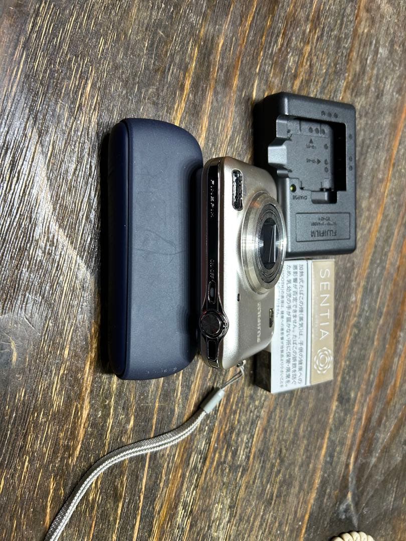 Fujifilm コンパクトデジタルカメラ シルバー