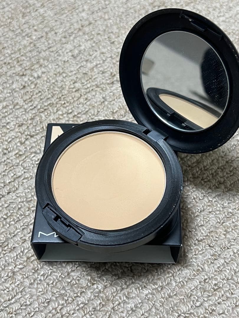 MAC NC35 ファンデーション　スタジオ フィックス パウダープラス