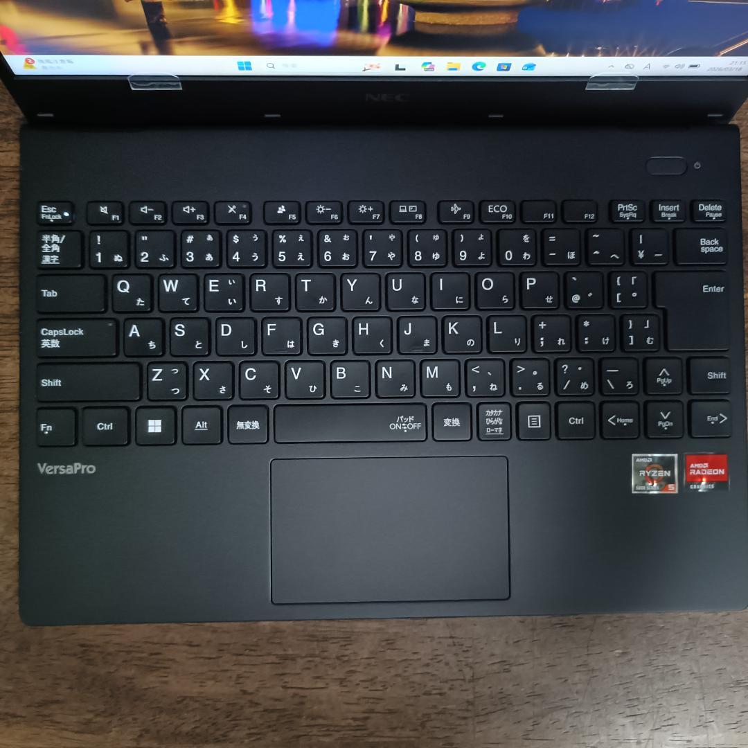 【極美品】NEC 13型 超軽量970g R5(11世代i7超)16GBn144
