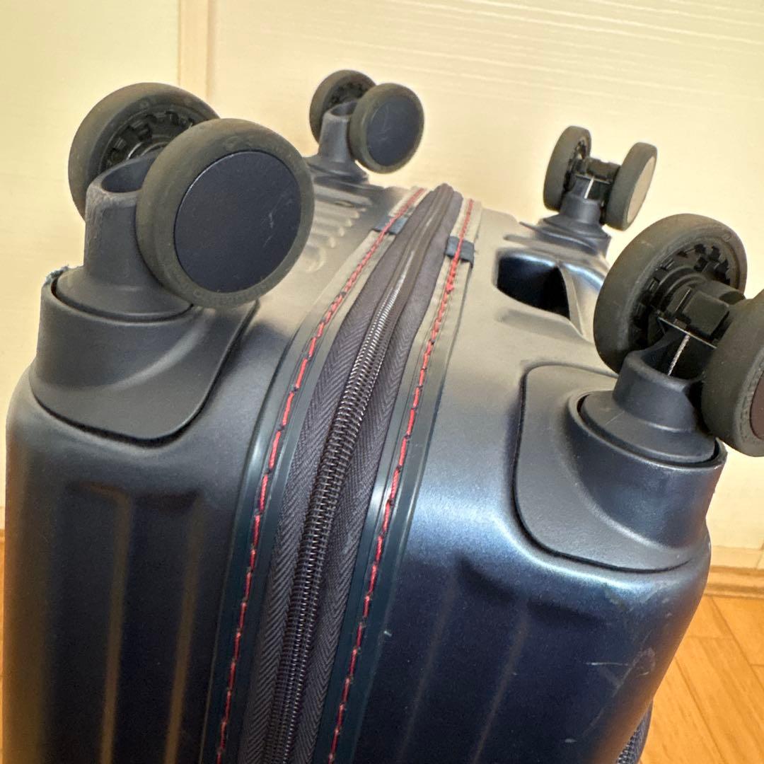 CARGO 機内持ち込み CAT235LY