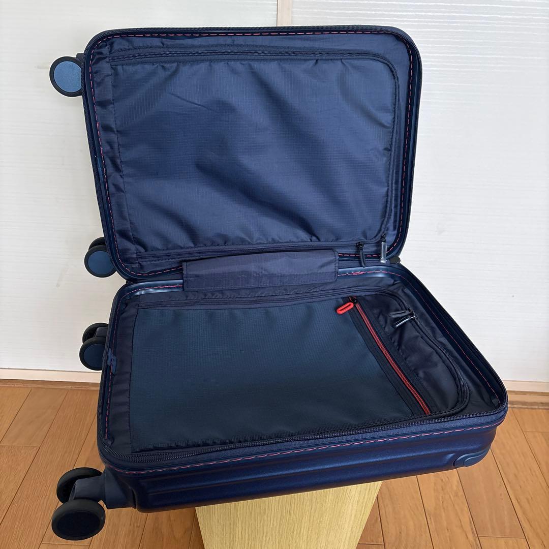 CARGO 機内持ち込み CAT235LY