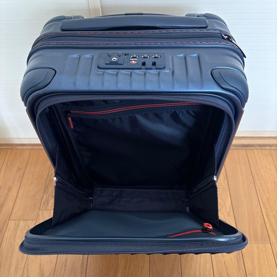 CARGO 機内持ち込み CAT235LY