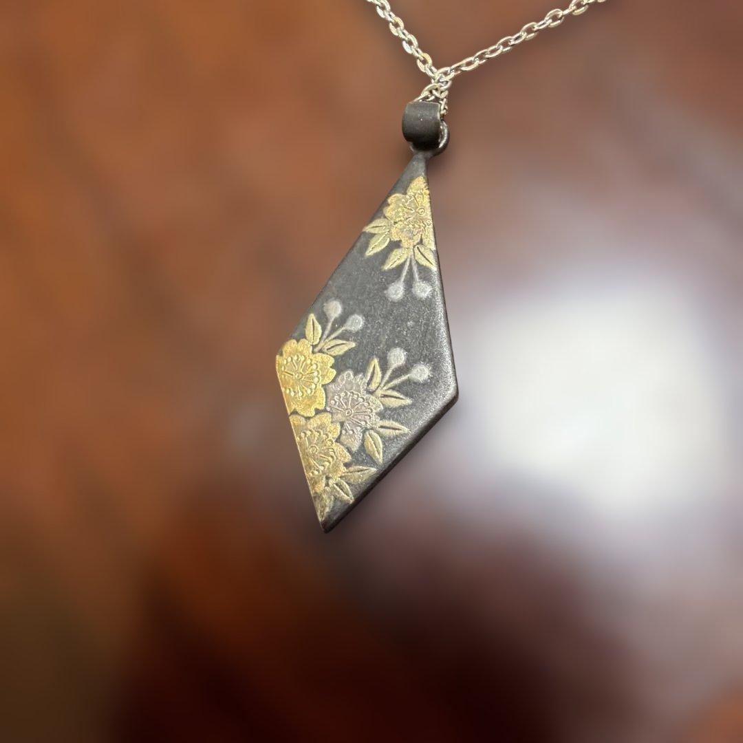 純金細工　純金象嵌　ネックレス　pure gold inlay
