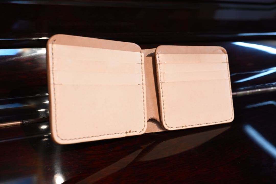 【今週日曜まで値下げ】　午年　コードバン　二つ折り財布　レーデルオガワ