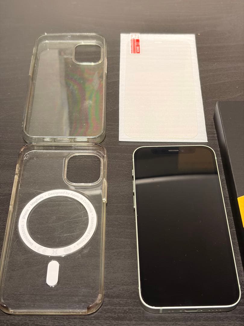 Apple iPhone 12 mini 本体。バッテリー交換済み