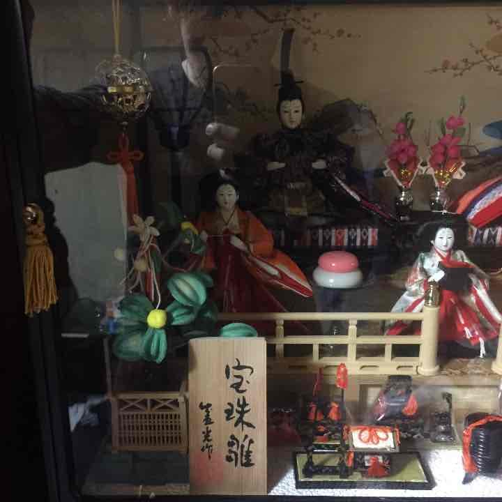 ひな人形