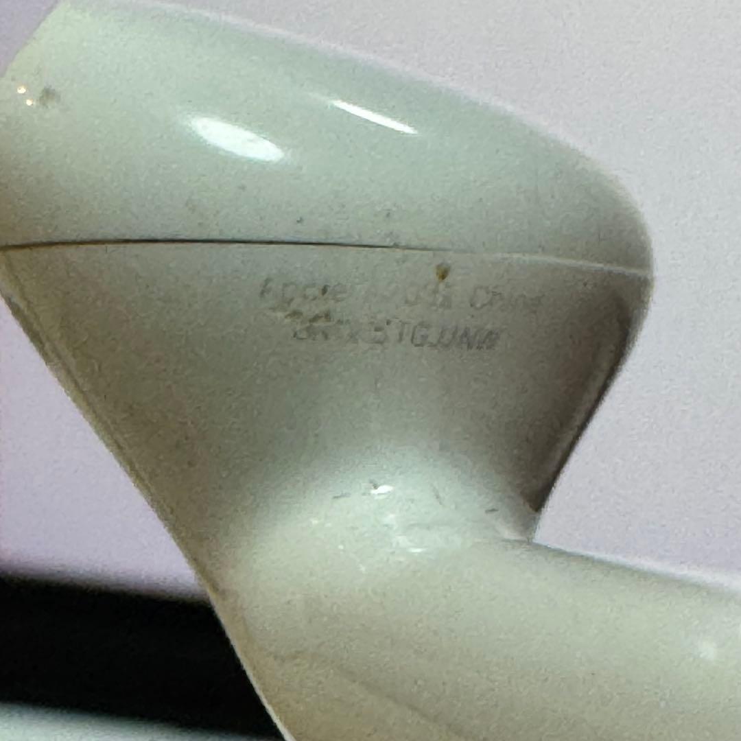 Apple AirPods 第2世代 A1602 通電確認済 イヤホン ➕ケース