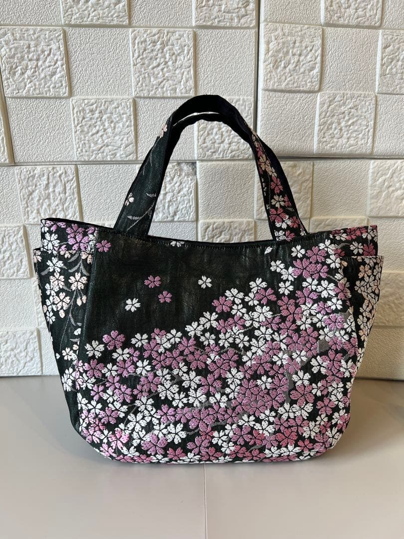 【正絹　チューリップバッグS】高級　枝垂れ桜　上代38万の未使用帯より　刺繍