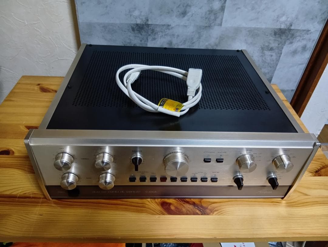 Accuphase C-200X　コントロールアンプ