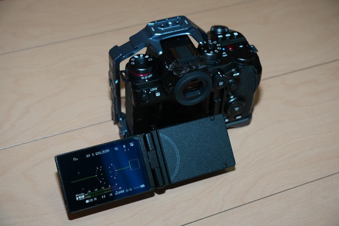 Lumix S1IIE Falcam CFexpress 純正バッテリー