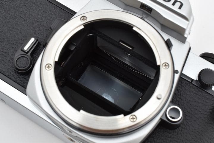 15516AE 未使用!動作も完璧! Nikon New FM2 ニコン 後期
