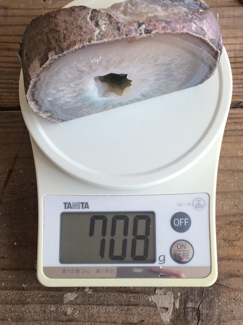 水晶　天然石　鑑賞石　700g　パワーストーン