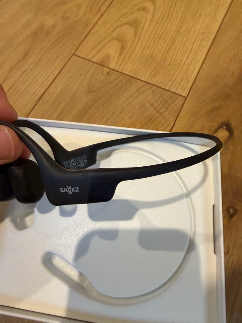 SHOKZ OPENRUN骨伝導イヤホン ブラック