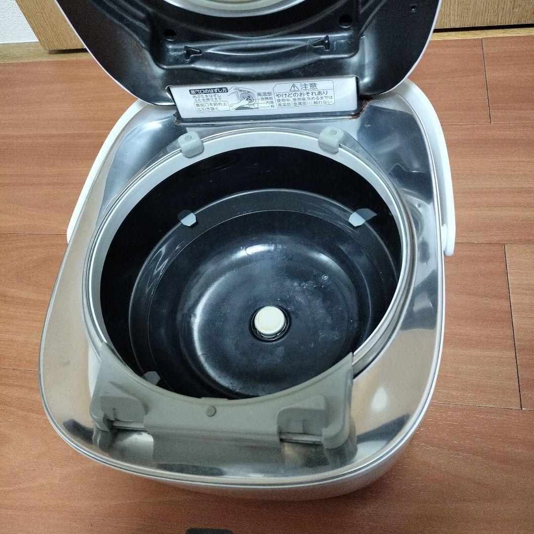 【ジャンク品】 TOSHIBA IH炊飯器 RC-10VSV ホワイト