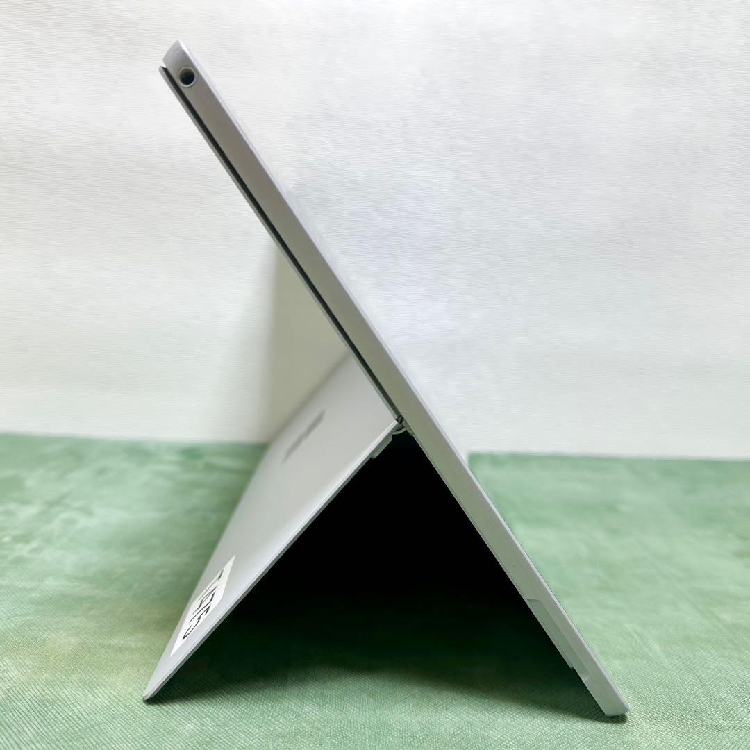 Microsoft Surface Pro 7 本体