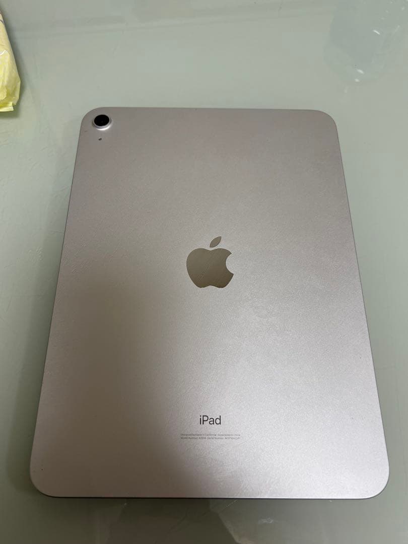 Apple iPad シルバー 本体10世代