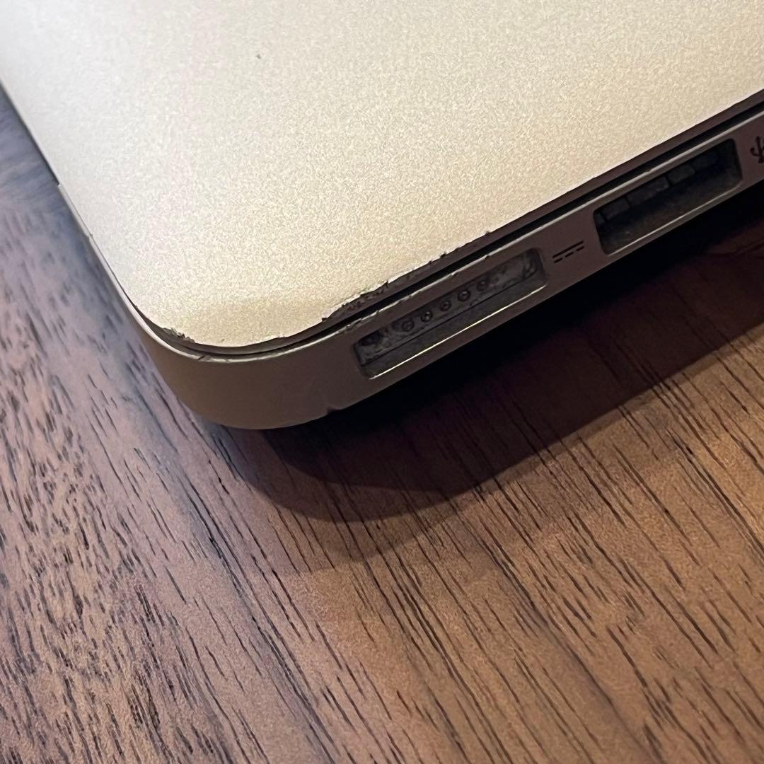 MacBook Air (11-inch, Early 2015)充電ケーブル付