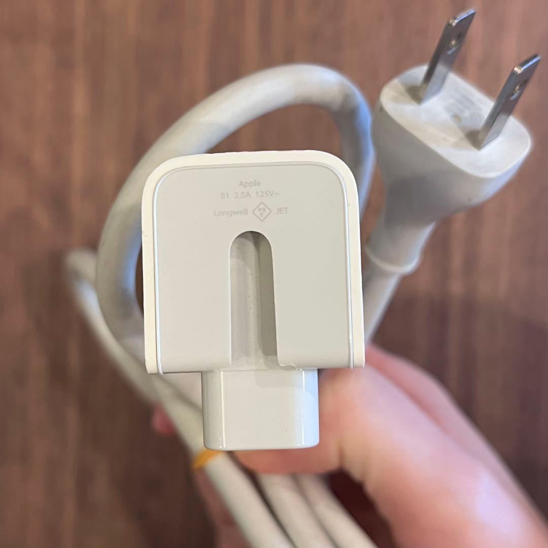 MacBook Air (11-inch, Early 2015)充電ケーブル付