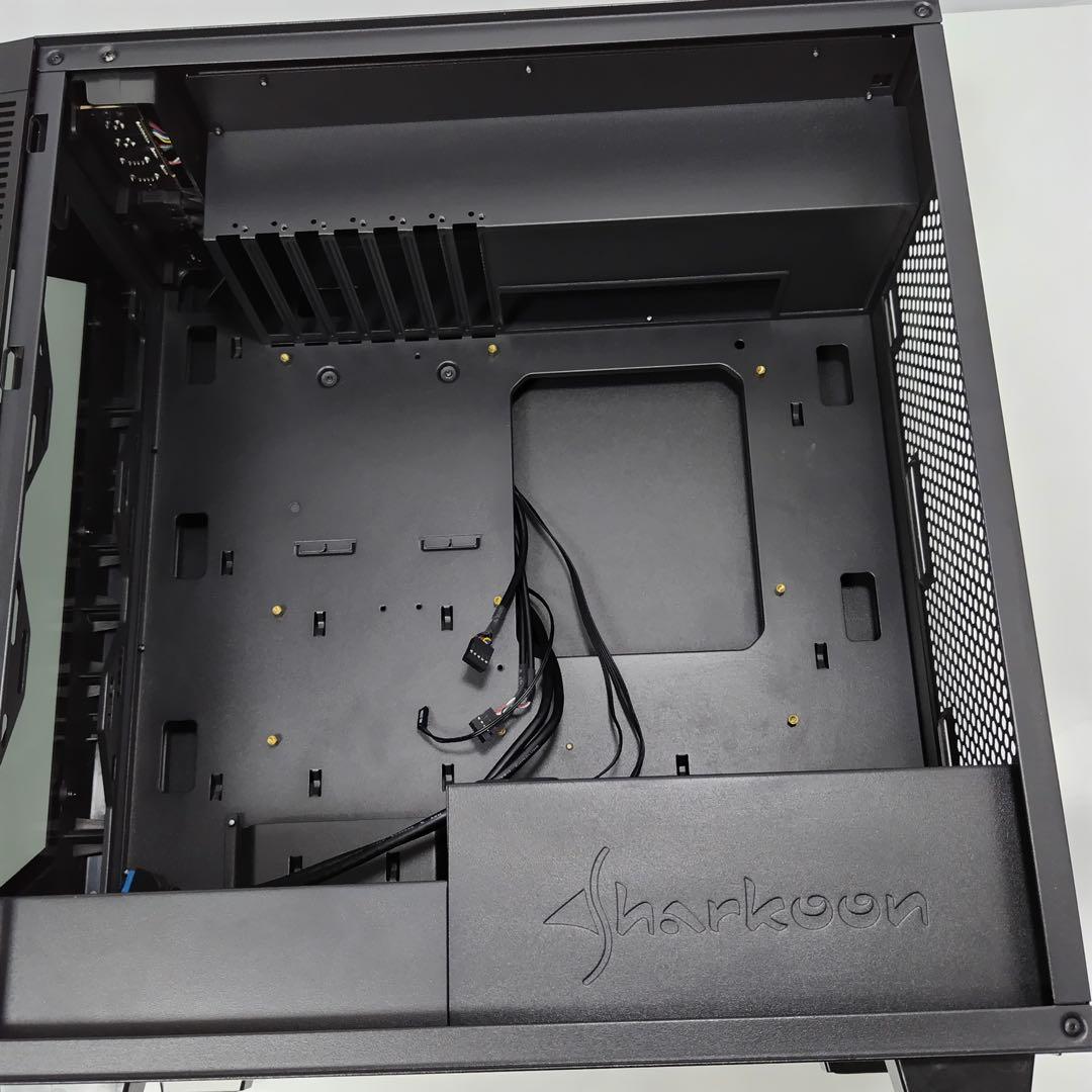 sharkoon REV200 ATX ミドルタワーケース　PCケース