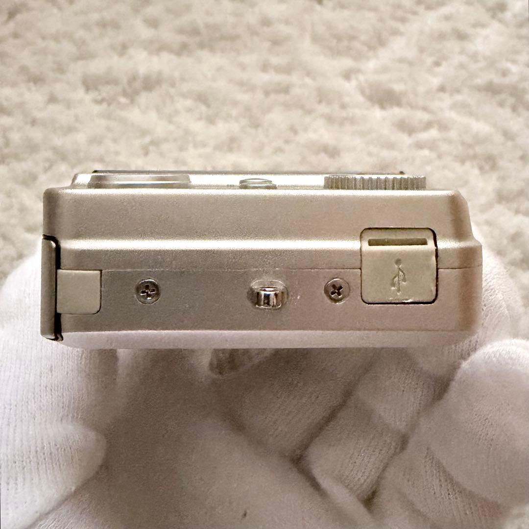 美品【動作品】FUJIFILM 富士フイルム FINEPIX J250 シルバー