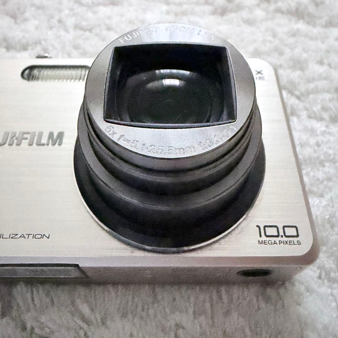美品【動作品】FUJIFILM 富士フイルム FINEPIX J250 シルバー