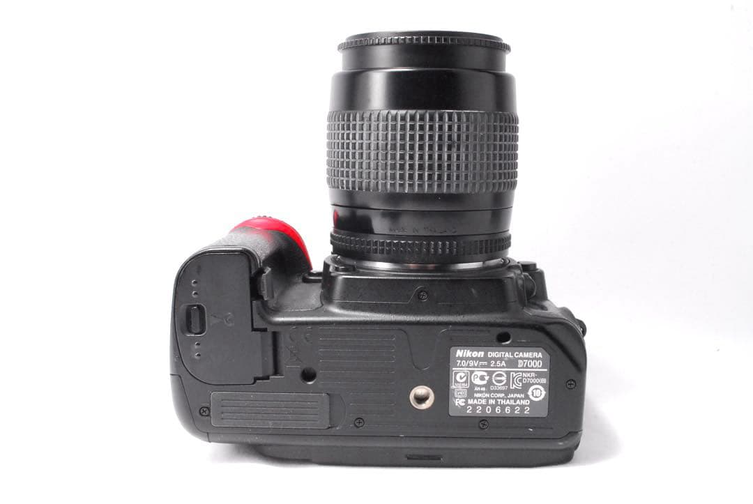 美品✨高速連写＆高画質✨ニコン D7000✨一眼レフカメラ✨人気機種
