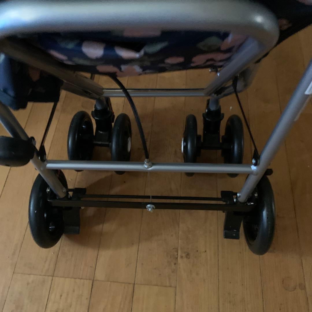 花柄シルバーカー(新品、未使用)