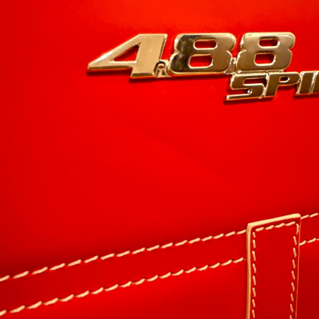 Ferrari 488 Spider 新車オーナー限定ボストンバッグ
