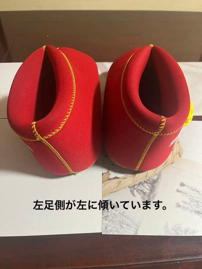 クロッツ やわらか湯たんぽ 足用ショートタイプ Mサイズ　漏斗付き　赤