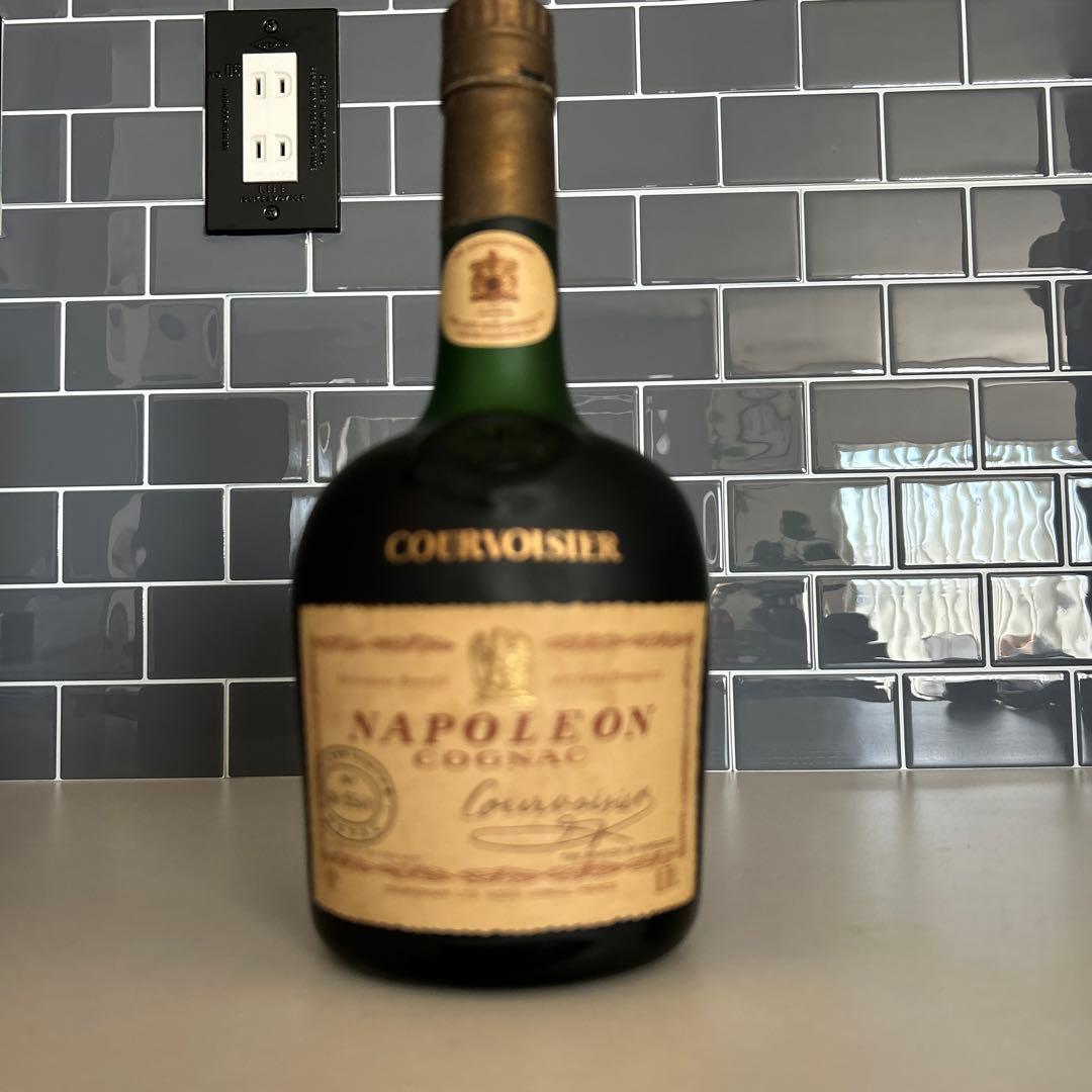 ブランデー COURVOISIER NAPOLEON COGNAC 750ml
