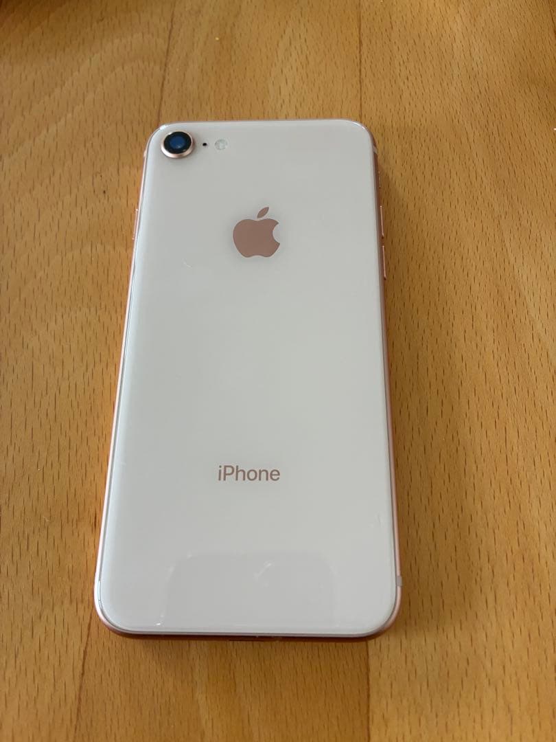 美品&箱付き　Apple iPhone 8 ゴールド 本体