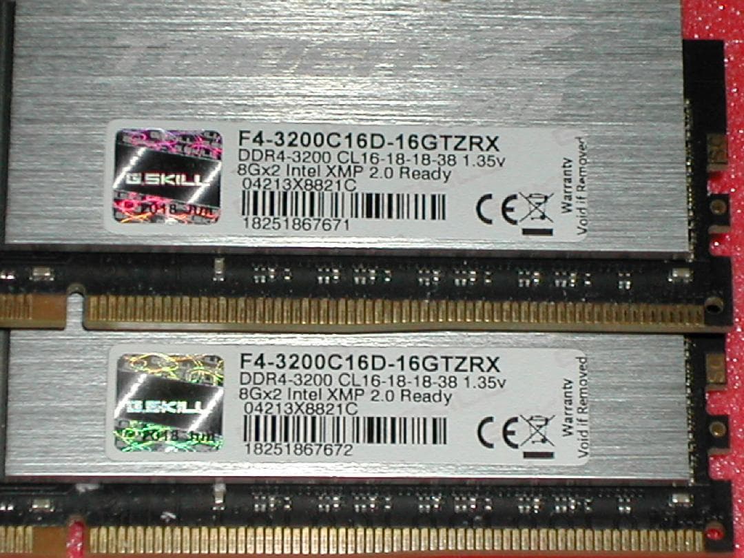 合計16G　G.Skill TRIDENT Z RGB　DDR4-3200　2枚
