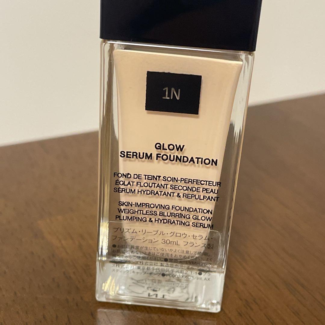 GIVENCHY プリズムリーブルグロウセラム ファンデーション 1N 30ml