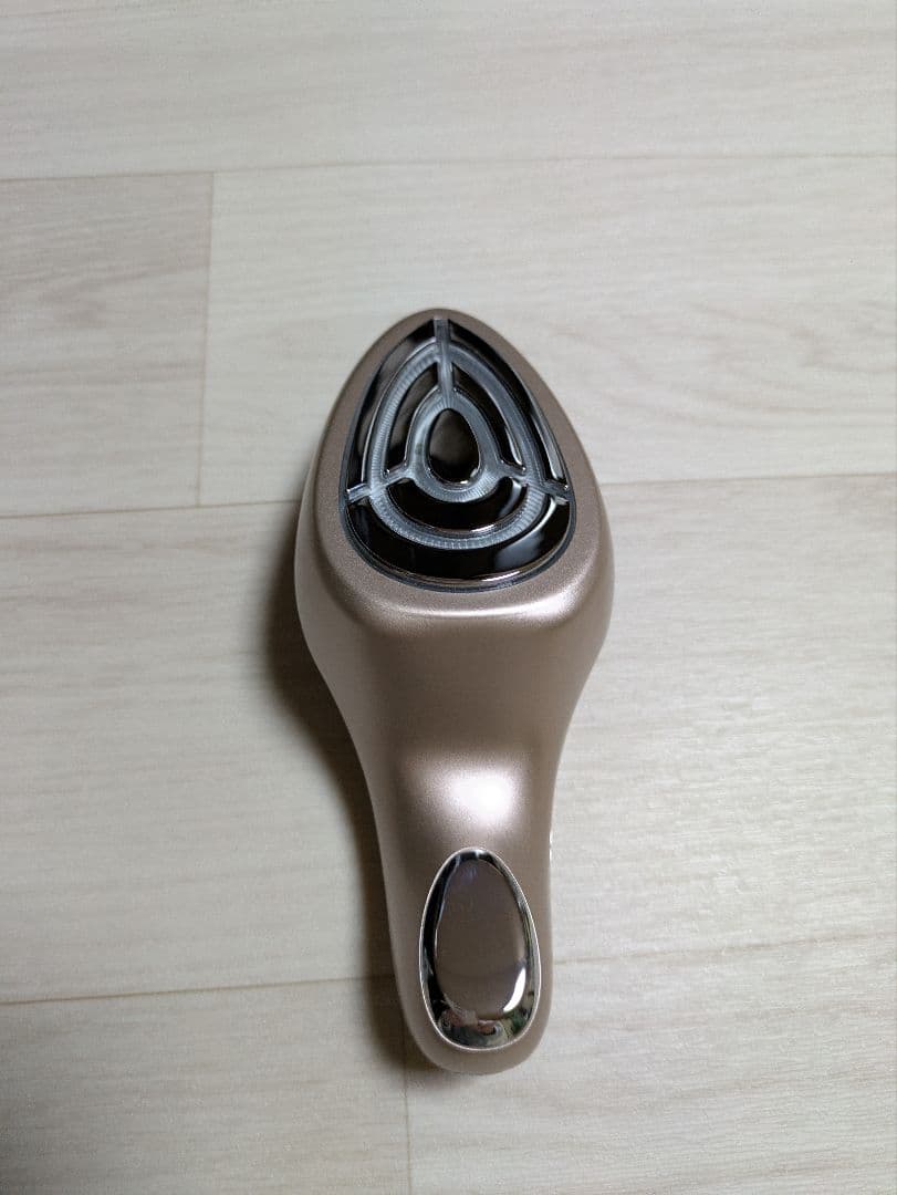【専用】IKKOプロデュース　美顔器　MEラボンエクラ