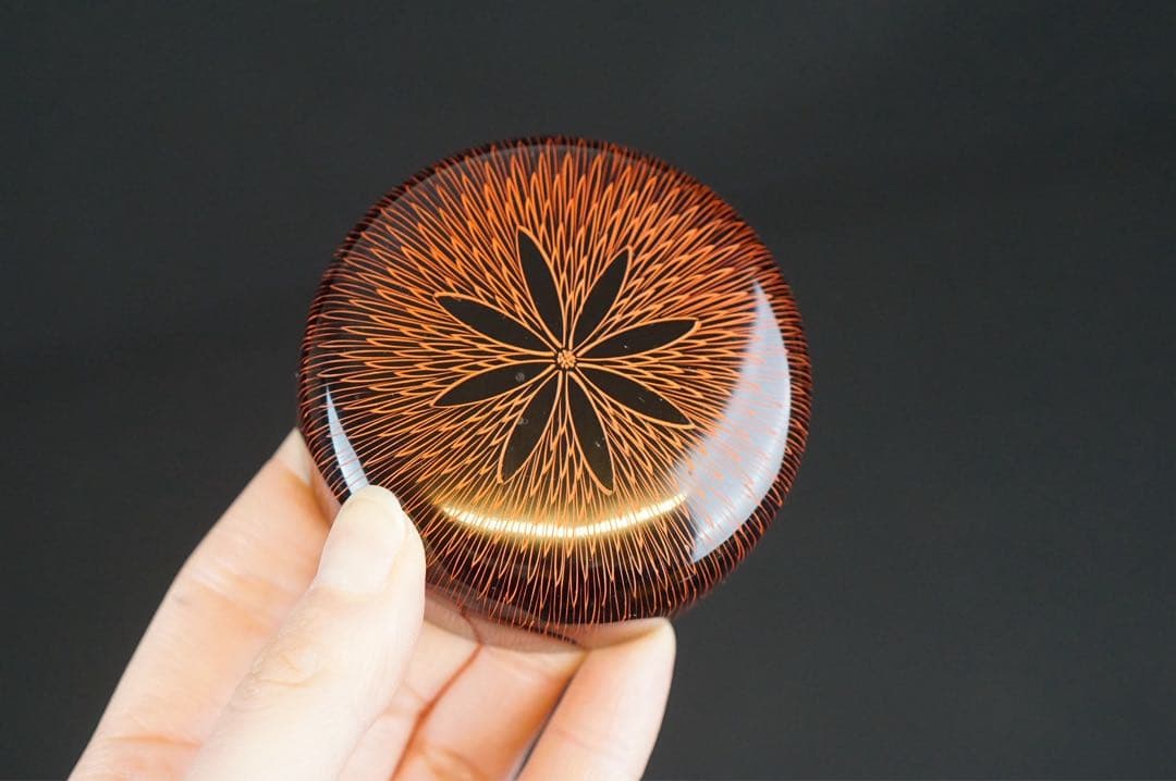 道場宗廣 朱毛彫 菊蒔絵 中棗 共箱 茶道具 / 蒟醤