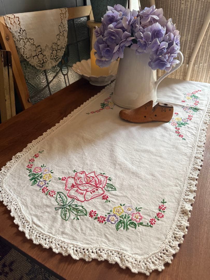 フランスアンティークஐ⋆*おすすめ♡可愛い花柄刺繍のクロス