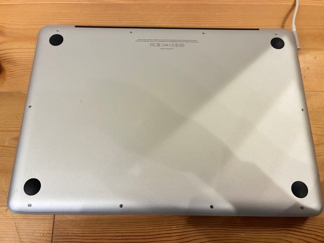<ジャンク品> MacBook Pro シルバー